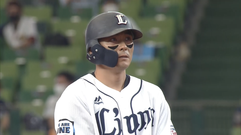 5回裏・L栗山 ライトへのタイムリー2ベースヒットでこのイニング4点を挙げる!!