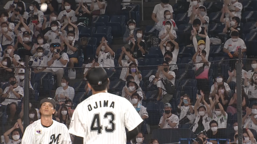 9回表・M小島 E浅村をショートゴロに打ち取り、初完投勝利を挙げる!!