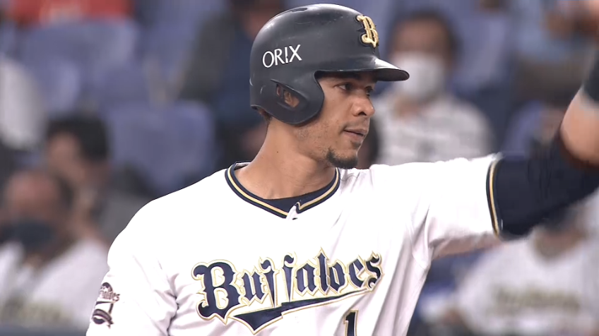4回裏・Bモヤ 初球を振り抜き、追加点となるタイムリーを放つ!!