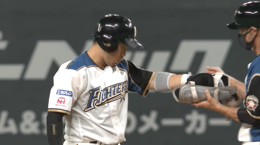6回裏・F近藤 右中間を破るタイムリー2ベースヒットを放ちチームに先制点をもたらす!!