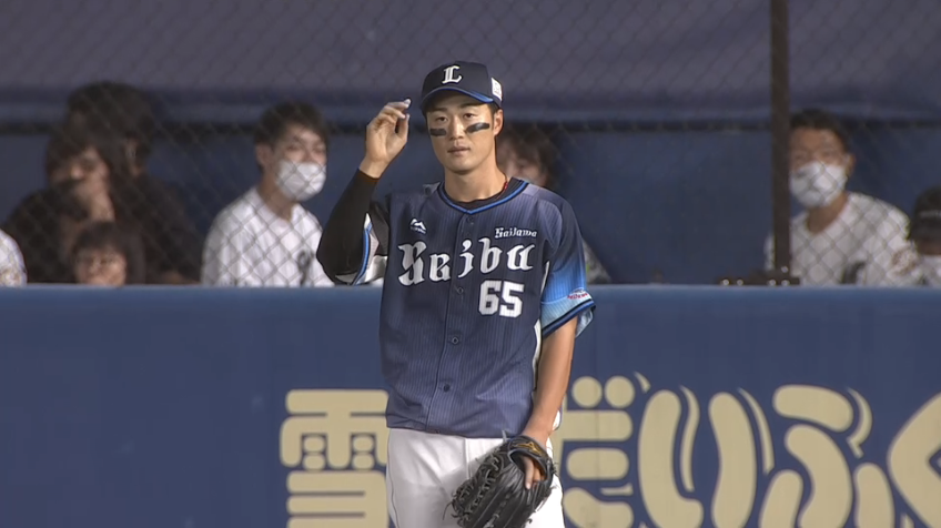 4回裏・L戸川 右中間に落ちそうな当たりをスライディングキャッチ!!