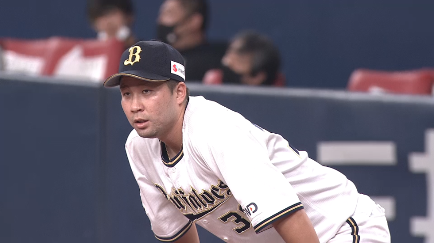 6回表・B山足 またも本塁で走者を刺し、得点を阻止!!