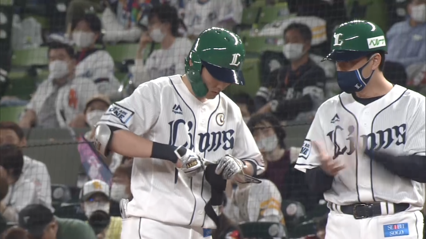 2回裏・L源田 逆らわずセンターにはじき返し先制のタイムリーヒットを放つ!!