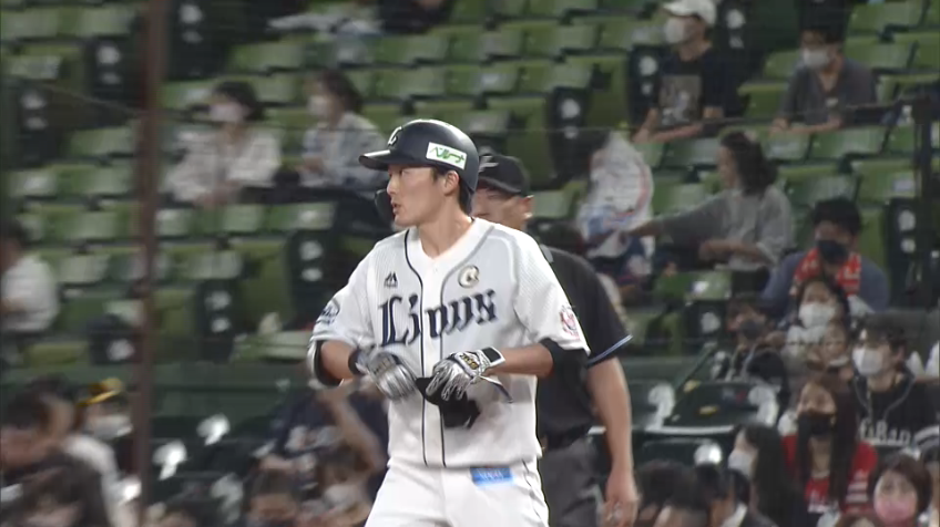 1回裏・L源田 鮮やかなセンター前ヒットで先頭から出塁!!