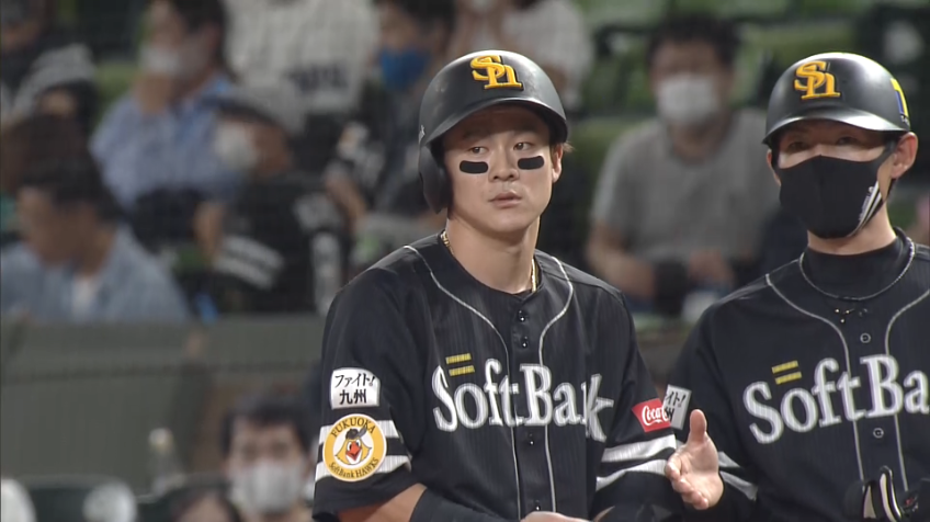 2回表・H牧原大 チャンスを広げる鋭いライト前ヒット!!