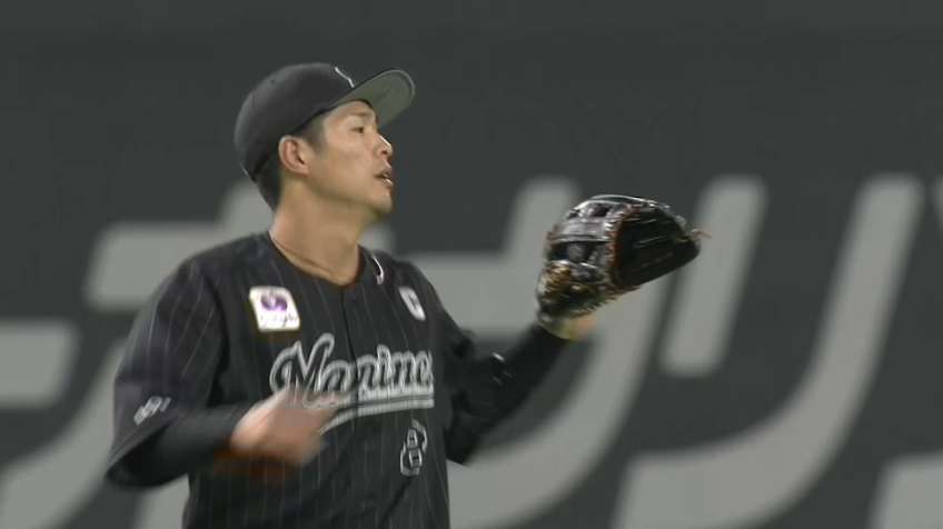 3回裏・M中村 難しい体勢から正確な送球でアウトを奪う!!