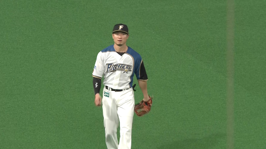 6回表・F西川 失点を許さない超絶ファインプレーを見せる!!