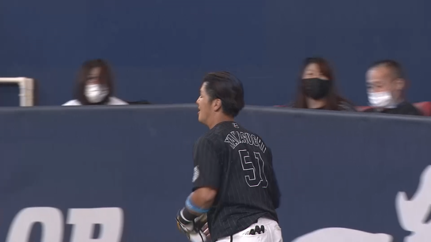 5回裏・M山口 ファウルフライをスライディングキャッチ!!