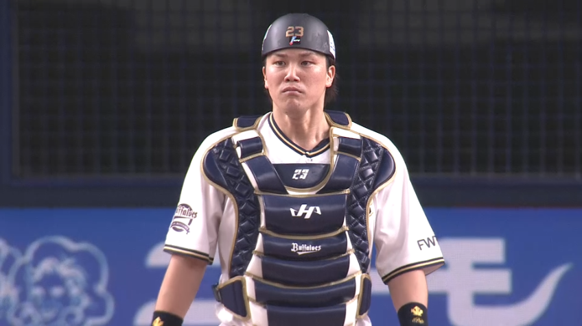 6回表・B伏見 素早い送球で進塁を防ぐ!!