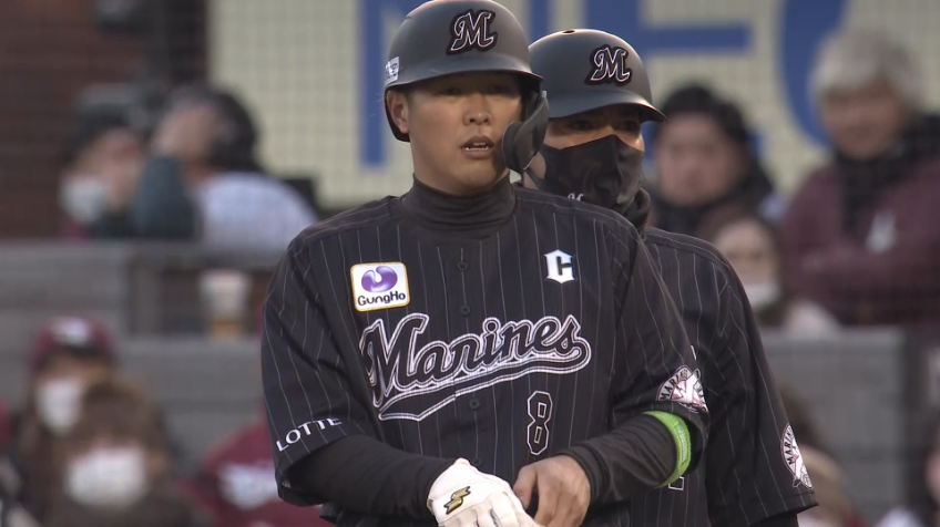 6回表・M中村奨吾 満塁のチャンスで先制点をもたらす2点タイムリーヒット!!