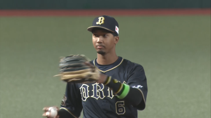 3回裏・B宗佑磨 難しい当たりのゴロを華麗に処理!!