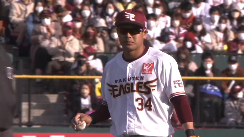 8回表・E安田悠馬 チャンス拡大阻止!! 山崎剛との連携プレーでアウトにする!!