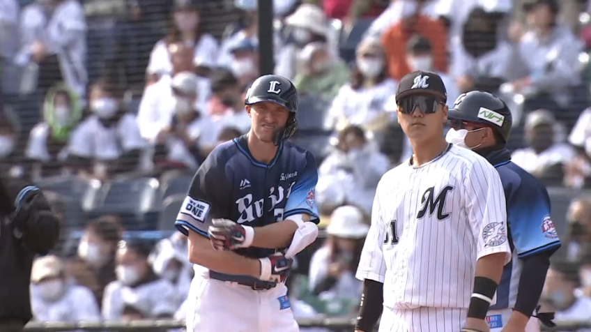 4回表・Lジャンセン・ウィティ 初球打ちで来日初ヒット!!