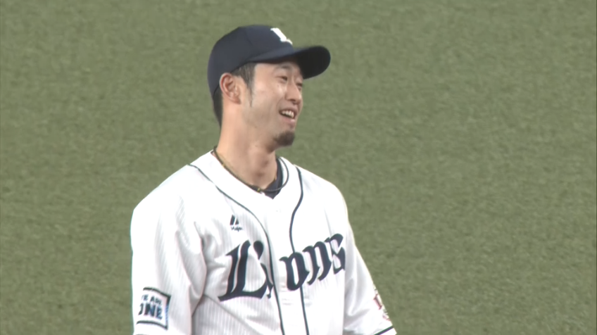 8回表・L外崎修汰 鉄壁の二遊間!! 逆シングルからのジャンピングスロー!!