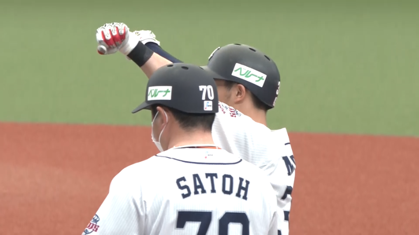 2回裏・L牧野翔矢 変化球を弾き返し、ライト前へ追加点となるタイムリーヒットを放つ!!