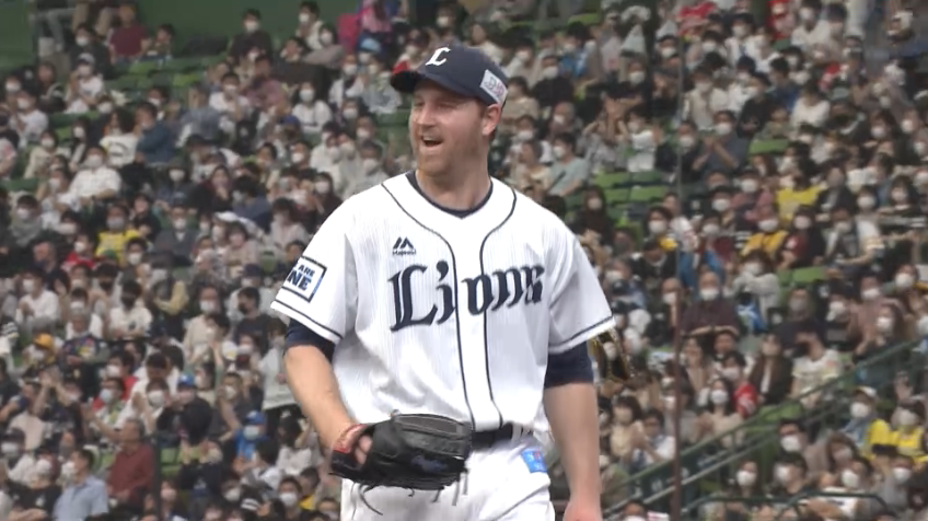 5回表・Lエンス 無死1,2塁のピンチをトリプルプレーで切り抜ける!!