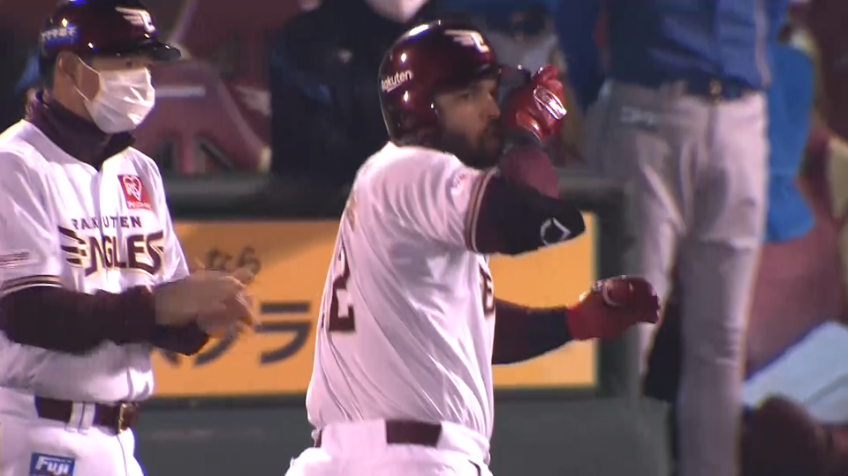 8回裏・Eマルモレホス ライトへのヒットを放ちチャンスを演出!!