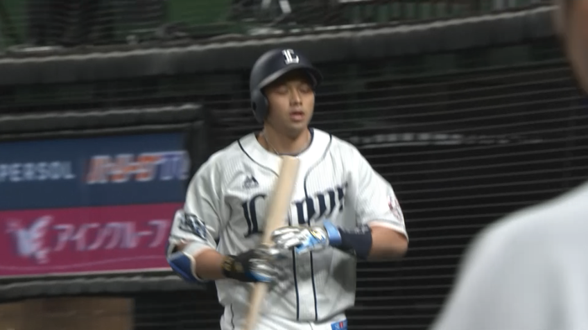 6回裏・L呉念庭 上手く弾き返した!! 犠牲フライを放ち追加点を挙げる!!