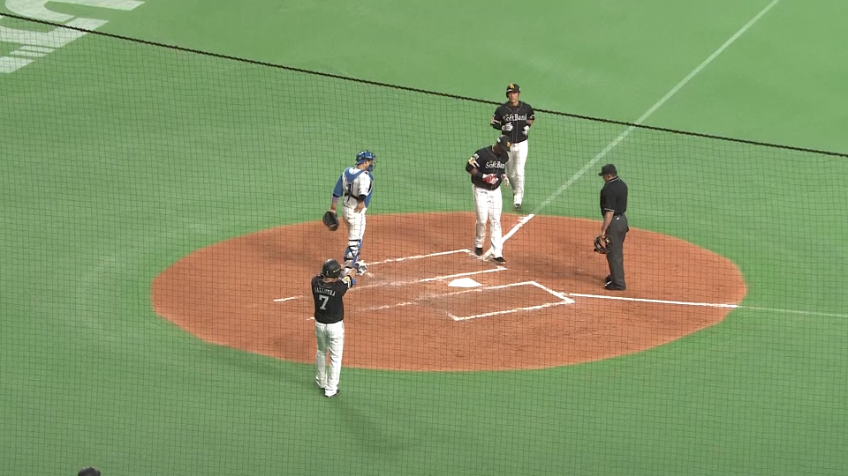 3回表・H上林誠知 完璧に捉えた!! 今季第1号は豪快な3ランホームラン!!