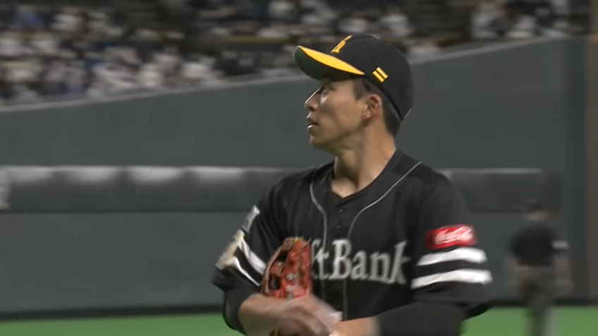 3回裏・H野村勇 守備でも魅せる!! 二遊間を抜けそうな打球を見事キャッチ!!