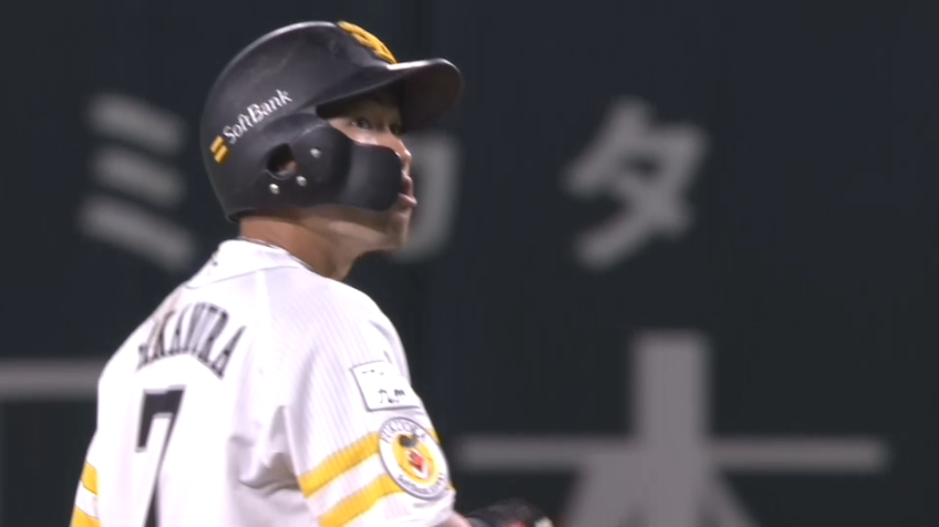 3回裏・H中村晃 センターへタイムリーヒットを放ち、1点を返す!!