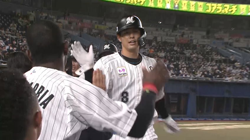 3回裏・M中村奨吾 勝ち越しの3ランホームランをレフトスタンドへ運んだ!!