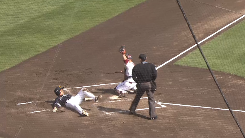 1回表・E辰己涼介 ドンピシャの好返球!! チームのピンチを救う好守備を見せる!!