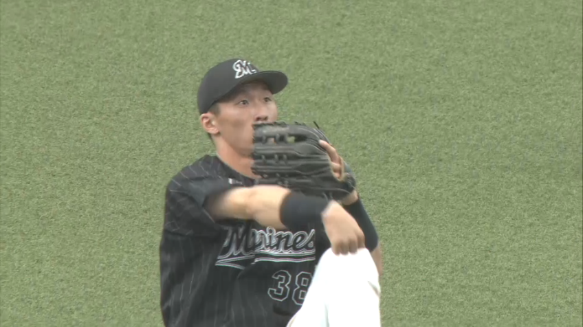 4回裏・M高部瑛斗 俊足を飛ばしてスライディングキャッチ!!