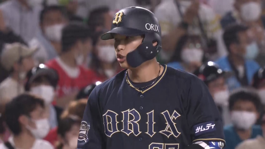 2回表・B中川圭太 昇格即スタメンの第1打席で3ベースヒットを放つ!!