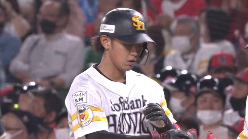 7回裏・H今宮健太 試合終盤にリードを広げるタイムリーヒット!!
