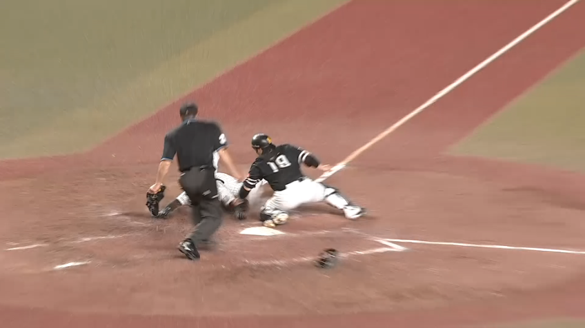 5回裏・H守備陣 見事な中継プレーで追加点を阻止!!