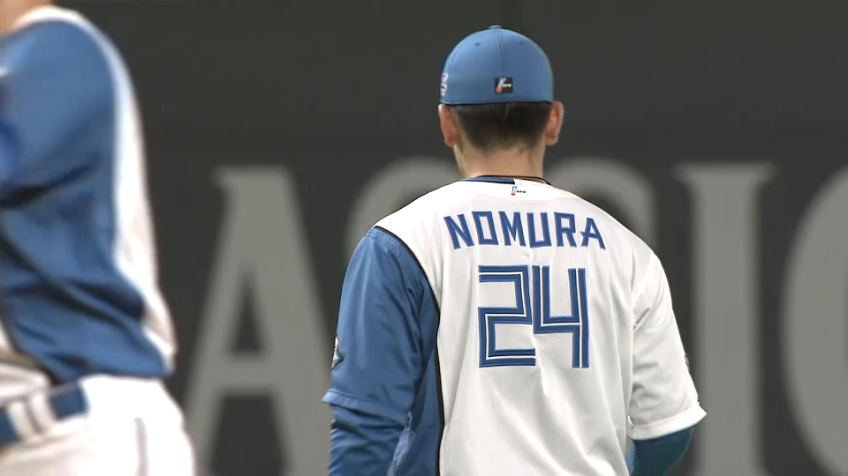 3回表・F野村佑希 反応よくナイスキャッチ!!