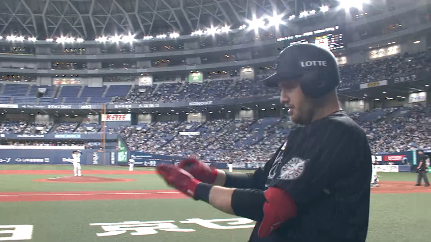 8回表・Mレアード 2戦連発!! 第4号ソロホームランを放つ!!