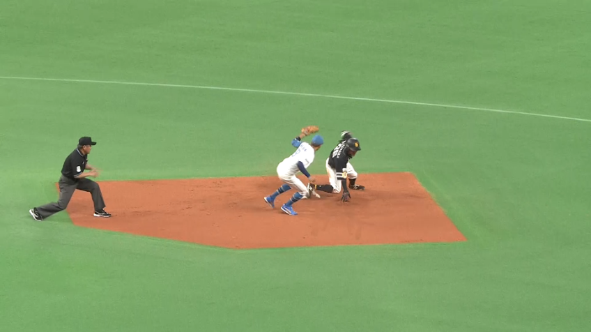 4回表・H牧原大成 好スタートで見事盗塁を決める!!