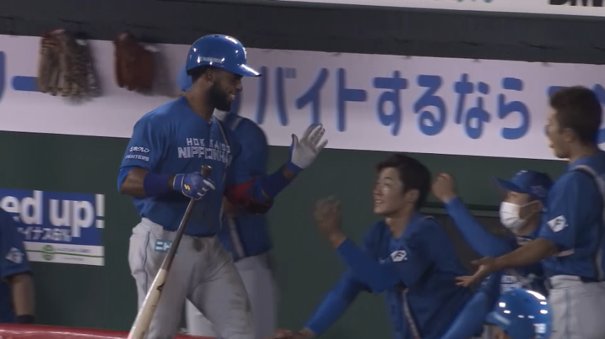 7回表・Fアルカンタラ スタンド上段へ第7号ソロホームラン!!