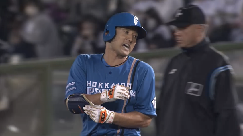 8回表・F杉谷拳士 ライト前への今季初ヒット!!