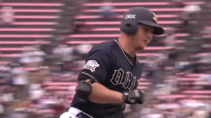 8回表・Bマッカーシー 来日初ホームランを放ち、点差をさらに広げる!!