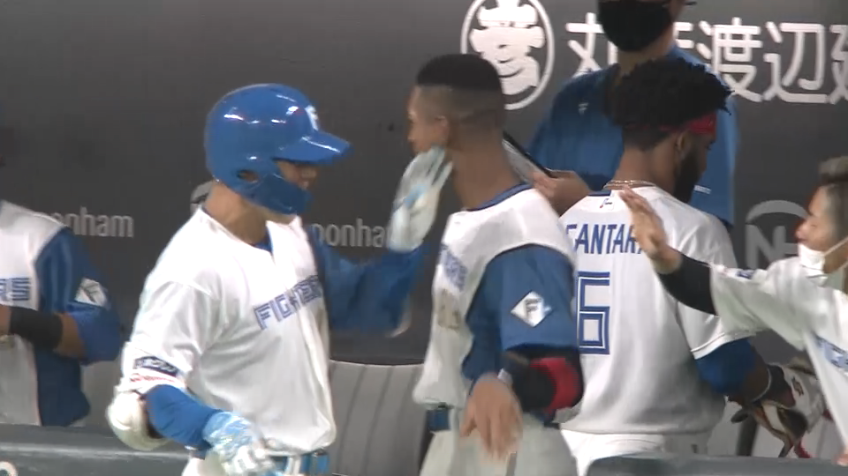 6回裏・F清宮幸太郎 2打席連発!! またしてもライトへ強烈な一撃!!