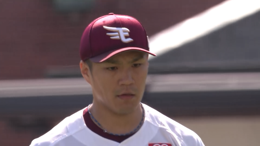 5回表・E則本昂大 変化球で空振り三振を奪って 5回5奪三振無失点!!