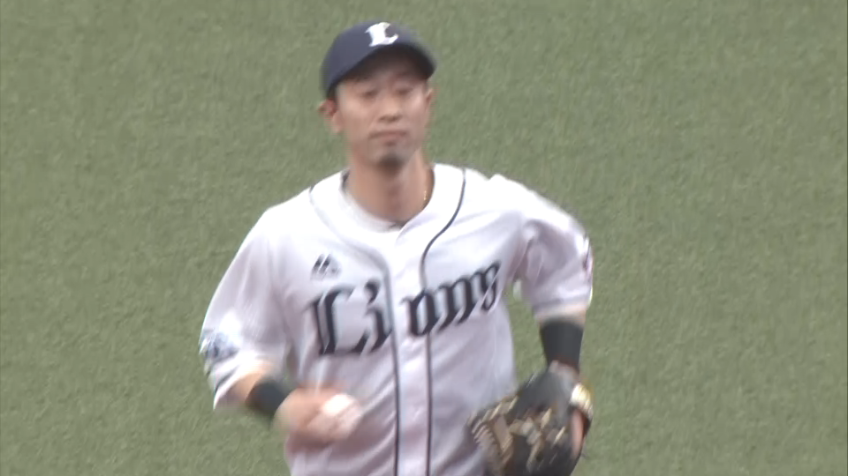 1回表・L外崎修汰 ジャンピングキャッチで初回から流れを引き寄せる!!