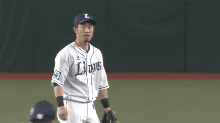 1回表・L外崎修汰 ジャンプ一番!! ナイスタイミングでジャンピングキャッチ!!