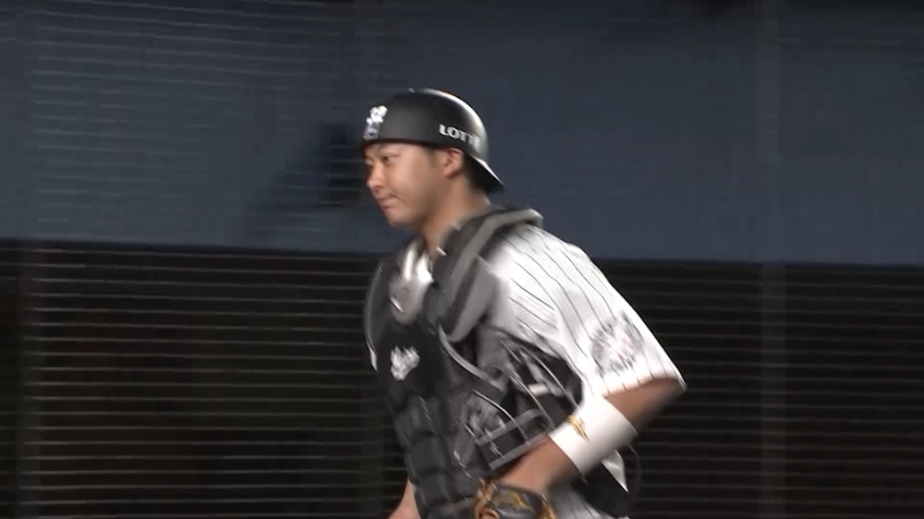 6回表・M佐藤都志也 完璧な送球で2塁への盗塁を阻止!! 三振ゲッツーを完成させる!!