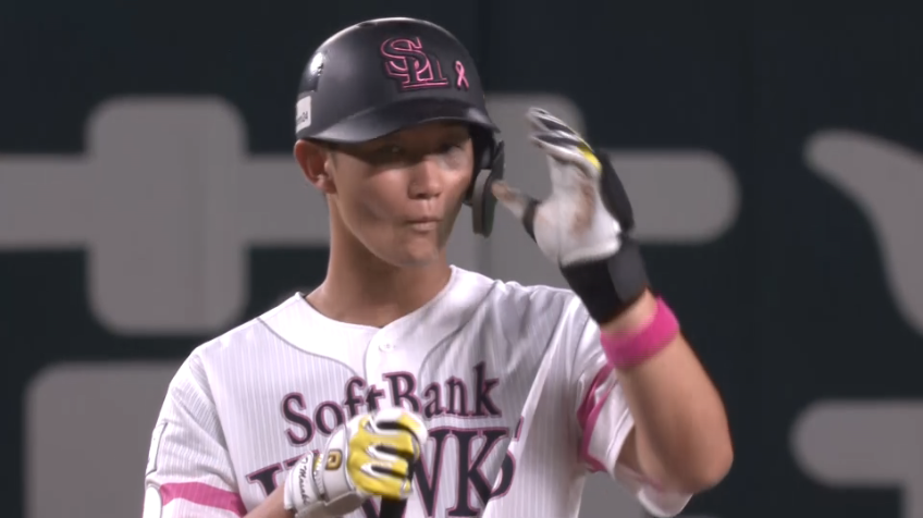 8回裏・H正木智也 プロ入り初の長打となる2ベースヒットを放ちチャンスを拡大した!!