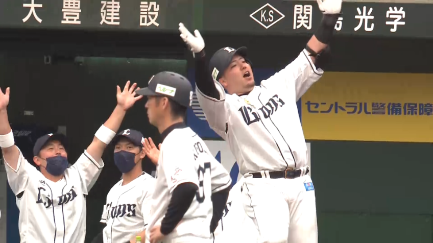 3回裏・L山川穂高 両リーグ最速の第20号ホームランを放つ!!