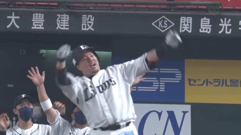 6回裏・L山川穂高 21号ホームランを放つ!!