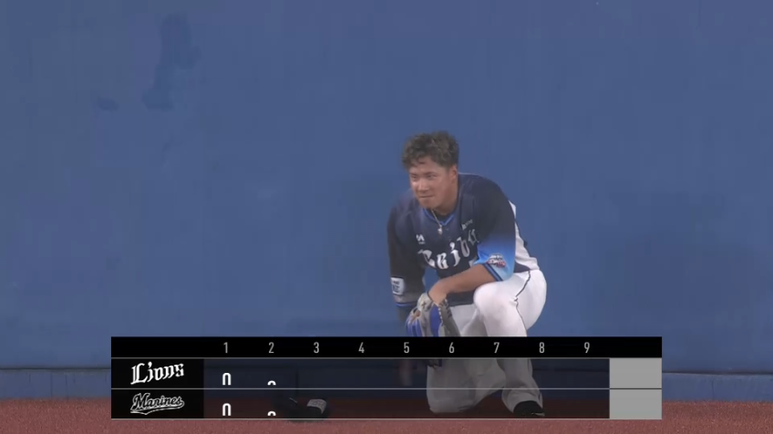 3回裏・L愛斗 センター後方への難しい打球を見事にキャッチ!!