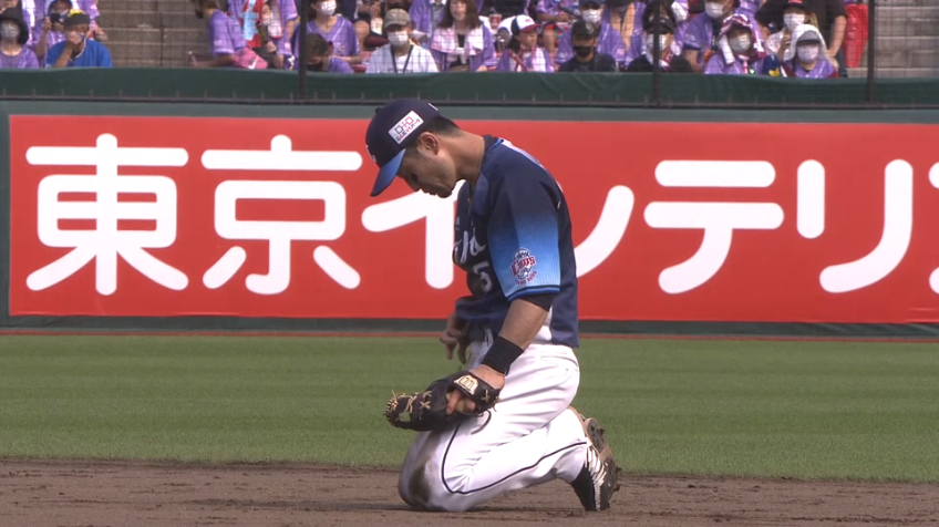 7回裏・L外崎修汰 驚きの守備範囲の広さを見せ、失点阻止!!