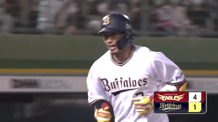 9回裏・B安達了一 今季初ホームランはレフトスタンド中段に飛び込む確信弾!!