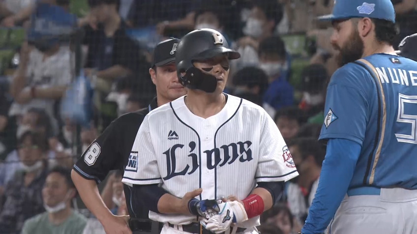 1回裏・L栗山巧 猛攻撃!! ライトへのタイムリーヒットで追加点!!