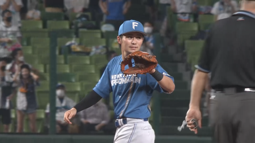 4回裏・F上川畑大悟 華麗!! 強烈な当たりをバックトスで捌く!!